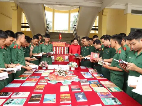 Đọc sách - Bồi đắp phẩm chất người lính trong thời đại mới