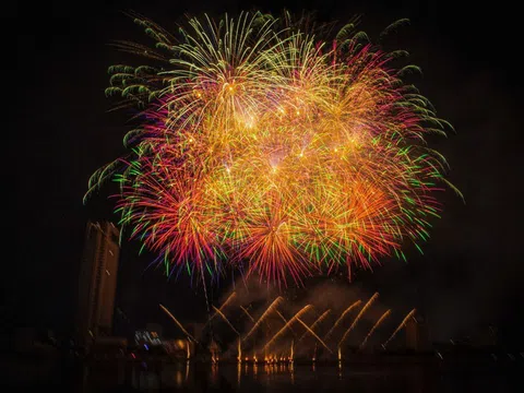 Lễ hội pháo hoa quốc tế Đà Nẵng 2025: Rực rỡ "Tinh hoa văn hóa" bên sông Hàn