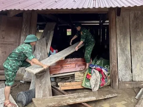 Nghệ An: Giúp nhân dân khắc phục hậu quả sau mưa lũ