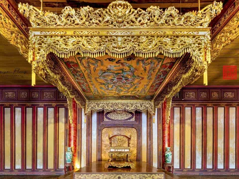 Ngai vua triều Nguyễn bị xâm hại: Bài học lớn về bảo vệ bảo vật quốc gia trong thời kỳ hội nhập