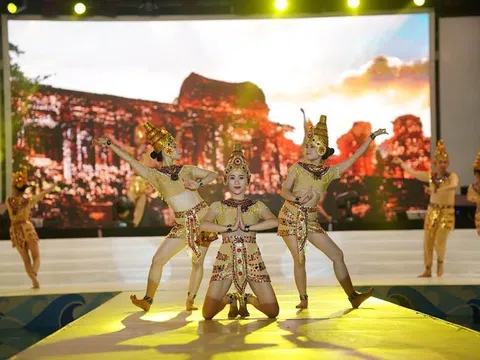 Alma Resort ra mắt “The Stage - Alma Show”: Cầu nối văn hóa Việt - Hàn trên bán đảo Cam Ranh