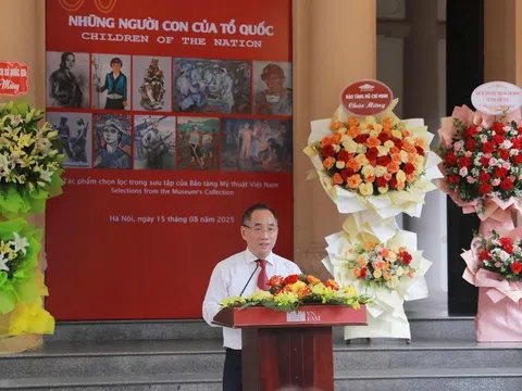 Khai mạc triển lãm chuyên đề “Những người con của Tổ quốc” tại Hà Nội