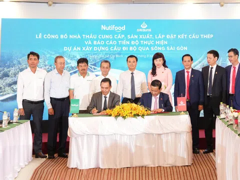 Nutifood công bố nhà thầu vừa sản xuất vừa thi công kết cấu thép cho cầu đi bộ qua sông Sài Gòn