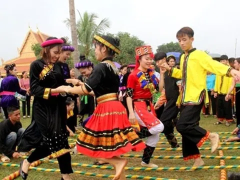 Khẩn trương trao quà Tết Độc lập, hơn 5.600 tỷ đồng đã được chi