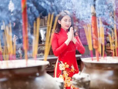 Bông hồng đỏ, bông hồng trắng