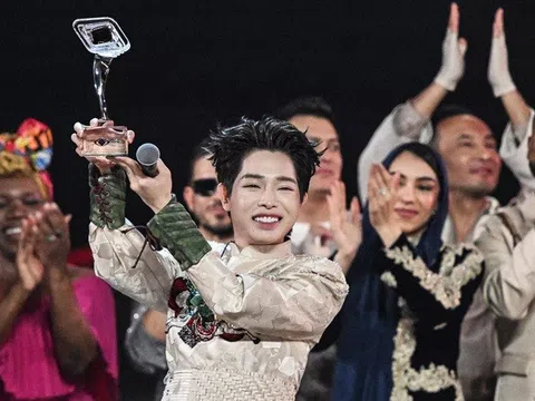 Thủ tướng gửi thư biểu dương thành tích xuất sắc của ca sỹ Đức Phúc tại Cuộc thi Âm nhạc quốc tế Intervision 2025