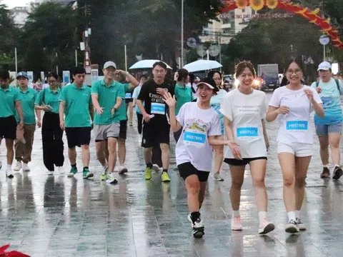 150 bạn trẻ Khánh Hòa tham gia đi bộ gây quỹ “Bước đi thay đổi đời”