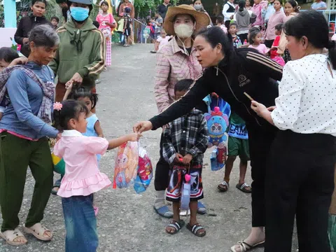 “Đêm hội ánh trăng hạnh phúc 2025” tại xã Tây Khánh Vĩnh