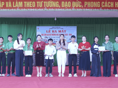 Sân chơi mới khơi dậy đam mê cho học sinh vùng cao Tả Lủng