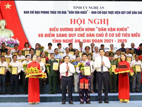 Nghệ An biểu dương các điển hình “Dân vận khéo” và điểm sáng quy chế dân chủ ở cơ sở giai đoạn 2021 - 2025