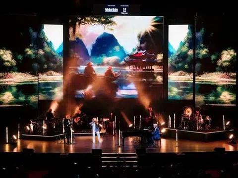 Hơn 4.000 khán giả Việt Nam chìm đắm trong "Khu vườn bí mật" của Secret Garden