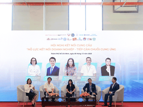 Hàng trăm đơn vị quốc tế hiện diện tại sự kiện về CNHT quy mô nhất năm