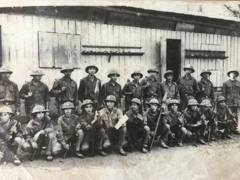 Những người lính năm xưa gặp lại nhau sau 47 năm