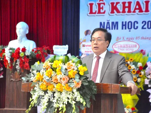 Không khí khai giảng rộn ràng ở ngôi trường vùng biên Quảng Ngãi