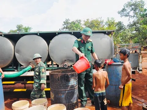 Gia Lai: Nụ cười và những giọt nước mắt của người dân trong cơn “mưa vàng”