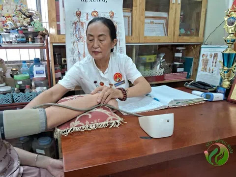 Nhà giáo ưu tú, lương y Thân Thị Diệp Nga: Hành trình chữa lành từ tri thức đến y đức