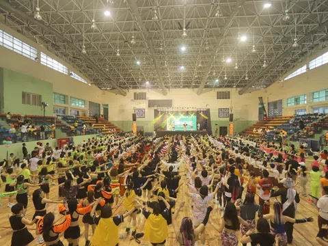 Zumba Camping 2022 thu hút hàng nghìn người tham dự xác lập kỷ lục