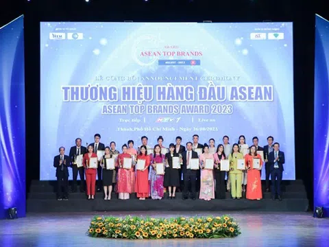 Viện Thẩm Mỹ Siam ThaiLand chiếm Spotlight tại giải thưởng Top Thương hiệu hàng đầu Asean 2023