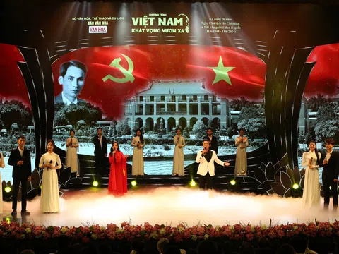 Chương trình nghệ thuật “Việt Nam - Khát vọng vươn xa” mang những lời ca chạm đến trái tim của khán giả