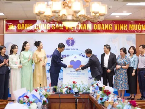 Cục Bà mẹ và Trẻ em phát động chiến dịch nâng cao nhận thức chăm sóc mẹ và bé