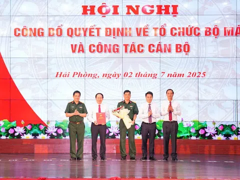 Hải Phòng công bố các quyết định về tổ chức bộ máy và công tác cán bộ sau hợp nhất