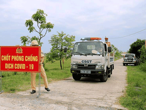 Hà Tĩnh: Phong tỏa thôn nơi có vợ chồng nhiễm Covid-19 ở huyện Thạch Hà