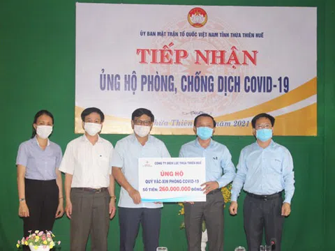 Thừa Thiên Huế tiếp nhận hơn 500 triệu đồng cho Qũy Vaccine phòng chống Covid-19