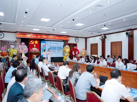 Hội thảo khoa học “Phát triển bền vững kinh tế Việt Nam trong bối cảnh mới”