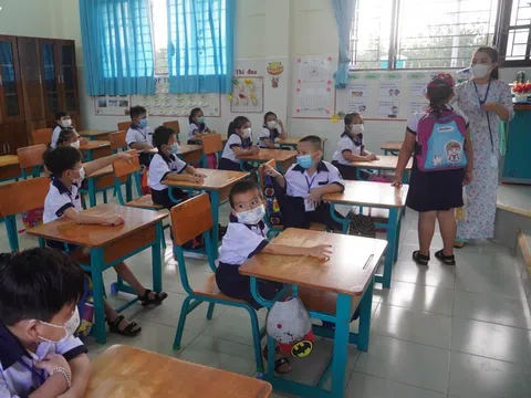 TP. Hồ Chí Minh quyết định tạm hoãn đến trường đối với học sinh lớp 1