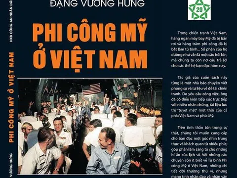 Nhà văn Đặng Vương Hưng giải mã những bí mật một thời