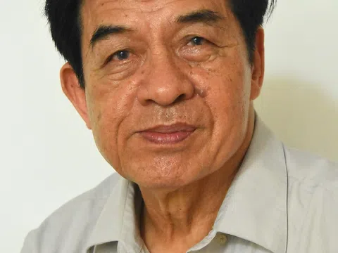 Đọc " Tình sau con chữ"  - Trân quý sự "lao tâm khổ tứ" của Nhà thơ Quang Hoài