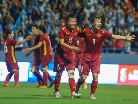 Thắng ngược Philippines 2-1, Tuyển nữ Việt Nam rộng cửa vào bán kết