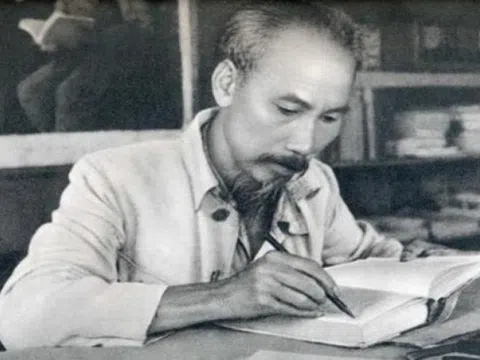 Đôi điều cảm thức về bộ Tiểu thuyết lịch sử “Việt Nam diễn nghĩa”: Kỳ 3: Bài học lấy dân làm gốc và Nếu như tái bản…