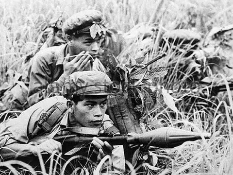 Nước mắt trên trang thư