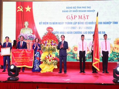 Phú Thọ: Đảng bộ Khối Doanh nghiệp kỷ niệm 15 năm ngày thành lập và đón nhận Huân chương Lao động hạng Ba