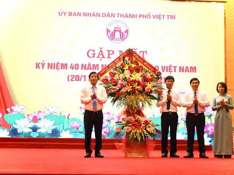 Phú Thọ: Thành phố Việt Trì gặp mặt kỷ niệm 40 năm Ngày Nhà giáo Việt Nam