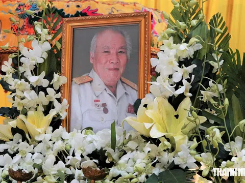 Đại tá Bùi Tùng - Người thảo lời đầu hàng vô điều kiện của Tổng thống Dương Văn Minh, qua đời ở tuổi 94