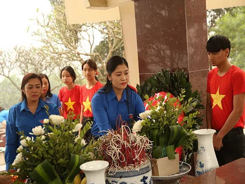 Phú Thọ: Trung tâm Bảo trợ trẻ em mồ côi tàn tật Việt Trì hoạt động  nhân Kỷ niệm 92 năm Ngày thành lập Đoàn TNCS Hồ Chí Minh