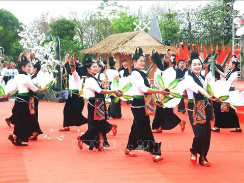 Bảo tồn, phát huy bản sắc văn hóa đặc trưng vùng Tây Bắc