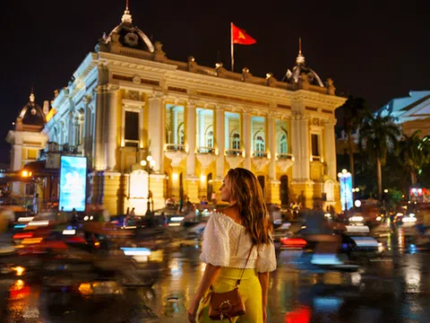 “A Tourist’s Guide to Love” và hành trình “du lịch” đến vị trí đầu bảng 