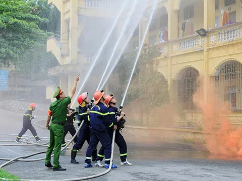 Trường ĐH Tân Trào diễn tập phương án chữa cháy và cứu nạn cứu hộ năm 2023