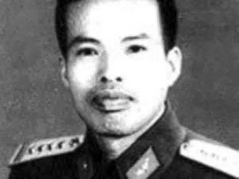 Đại tá Anh hùng lực lượng vũ trang nhân dân Đặng Tính - Chính ủy bộ đội Trường Sơn