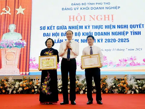 Phú Thọ: Phát triển đảng viên trong doanh nghiệp ngoài nhà nước