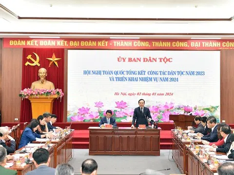 Xây dựng đề án phát triển hệ thống các trường cho con em dân tộc thiểu số