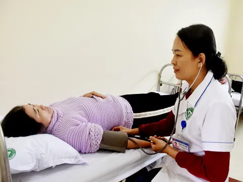 Phú Thọ: Y sĩ Trịnh Thị Hợp chỗ dựa tin cậy của bà con mỗi khi đau ốm