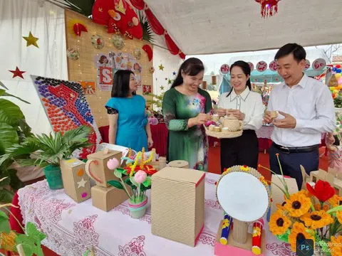 Phú Thọ: Hoạt động trải nghiệm Ngày sách và văn hoá đọc Việt Nam - Ngày hội STEM tại Trường Tiểu học Vân Phú (Việt Trì)  