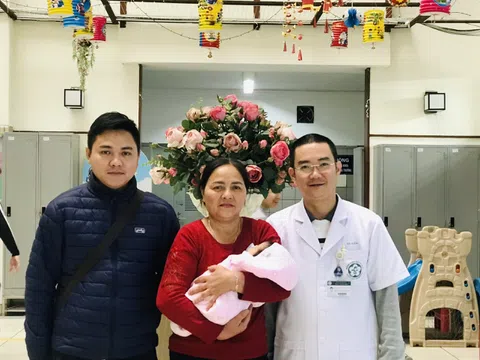 Bệnh viện Bạch Mai cứu chữa và can thiệp thành công cho một trẻ sơ sinh bị bệnh tim bẩm sinh phức tạp