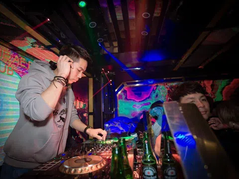 “Phù Thủy Âm Nhạc” DJ T House Nổi Tiếng Qua Các Bản Nhạc Dân Ca