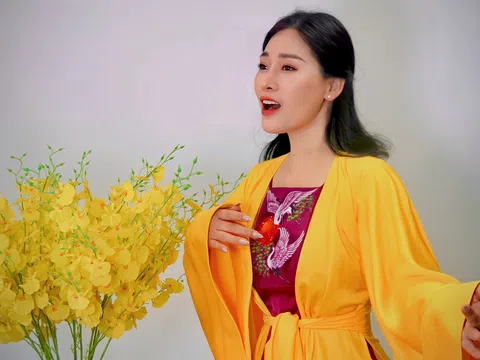 NSƯT Hương Giang thể hiện tinh tế ca khúc “Chơi vơi”
