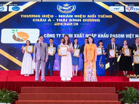 Công ty TNHH xuất nhập khẩu DASOM Việt Nam - Vinh dự nhận giải thưởng Top10 Thương hiệu nổi tiếng Châu Á 2023